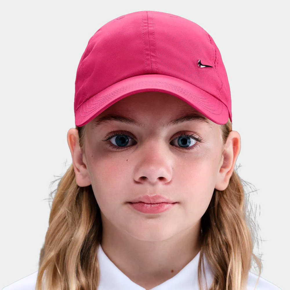 Gorra Sin Estructura Nike DrI-Fit Club Con Logotipo Swoosh Metálico - Niño/a